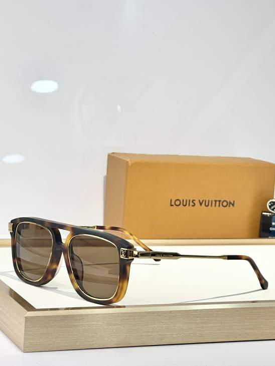 Picture of Louis Vuitton Sunglasses _SKUfw75327630fw